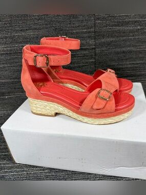 Vince Camuto Meterry Peach Pop Suede Wedge Sandals with Ankle Buckle Womens 8.5